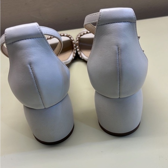 MADE IN ITALY GIOVANNA GRAZZINI LEATHER  White and Tan Sandals with Ankle Strap - Picture 3 of 9